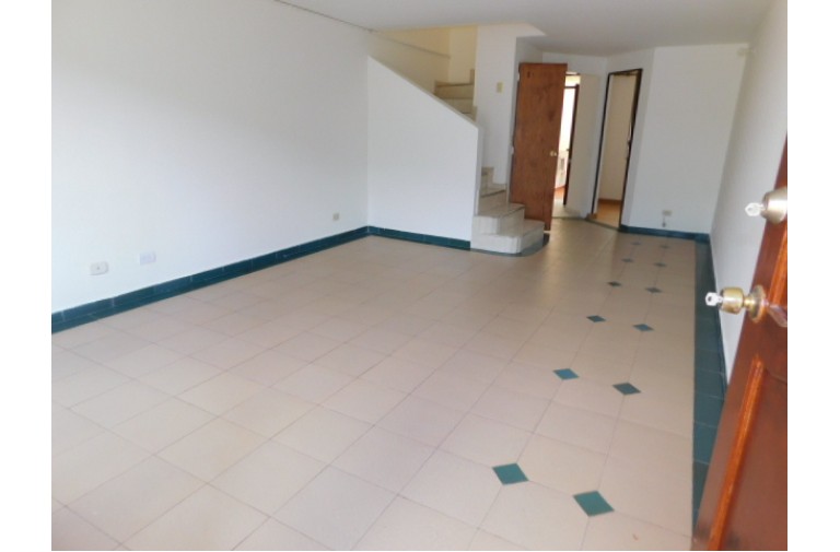 CASA EN ARRIENDO / CONJUNTO RESIDENCIAL  VILLA DE ALCALÁ