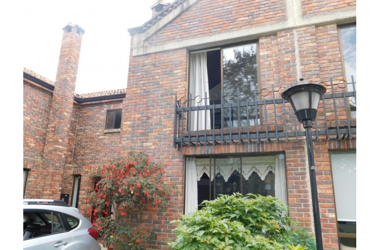 CASA CONJUNTO LA PALESTINA / EN VENTA