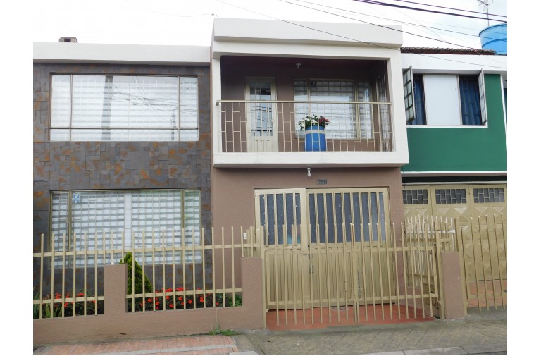  Casa - Carrera 8 # 16-23 Diag al auditorio /ARRIENDO VENTA